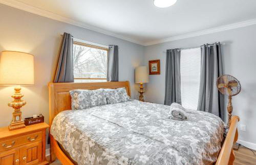 7 Mi to Cedar Point Retreat with Hot Tub and Gazebo - Foto 11