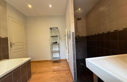 Gîte L'ESTAOU, 3 épis, 15 pers, 18 couchages - Ancienne ferme rénovée - Label Ecogîte - Foto 4