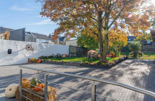 Ferienhaus Ahorn, wunderschöne, neue Wohnungen, ideal für Ausflüge ins Phantasialand, die Städte Köln, Brühl und Bonn oder die Eifel - Foto 30