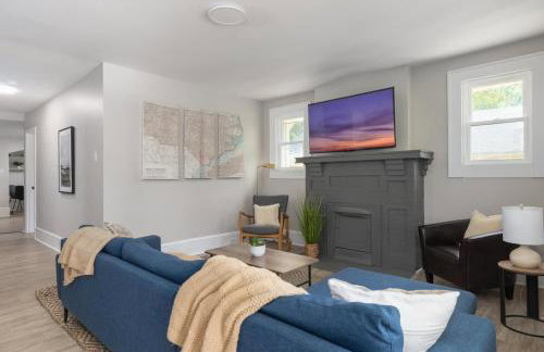 The Hilltop Haven HISTORIC West Salem Charm 5 Mins to Downtown Hospitals Walk to Greenway - Foto 7