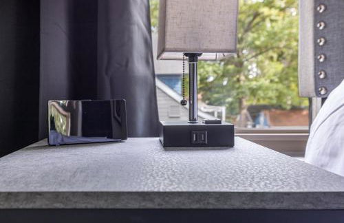 The Akron Retreat: Modern 3-Bedroom Oasis - Foto 33