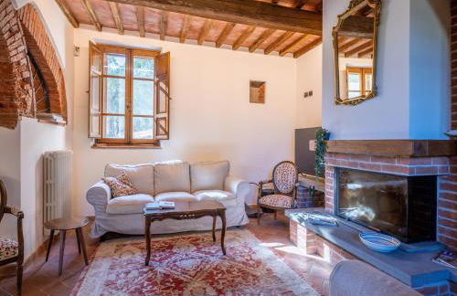 Villa in Tuscany with Pool and Olive Grove - Photo 16