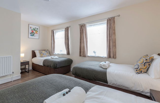 2-bed House - Sleeps 7 & Free Parking - Foto 3