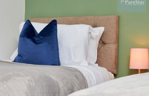 Stylish 5-bedroom Manchester Retreat Sleeps 9 by PureStay - Foto 36