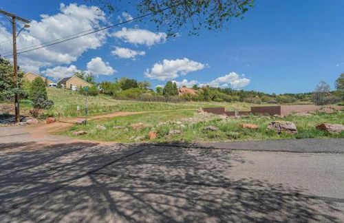 Flagstone Hall! Family Home w Scenic Views - Foto 32