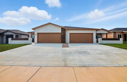 Brand New Cool Comfy Lawrence Retreat Duplex - Photo 30