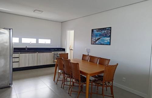 Apartamento Aconchegante com Piscina a 2 Quadras da Beira-Mar - Foto 22