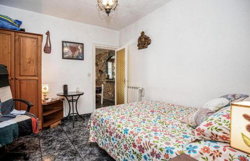 2 Bedroom Cozy Apartment In Vidreres - Foto 13