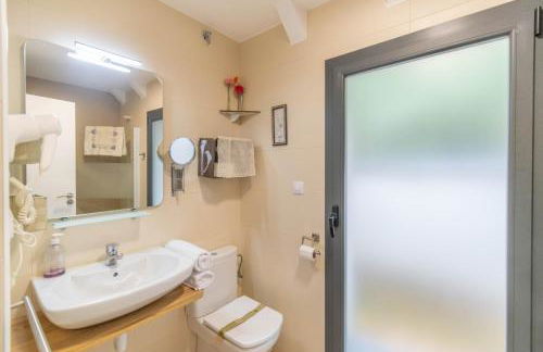 Casa Ferran, amplias habitaciones y apartamentos de montaña - Foto 26