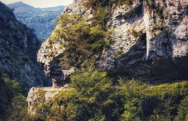 Las Xanas Gorge Hiking Tour - Photo 2