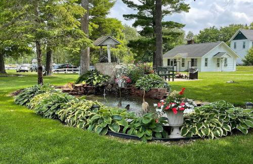 Fay Martin Cabins - Photo 2