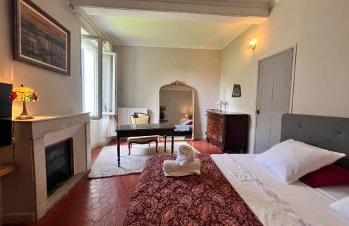 Elivi Elegant Art Deco house with Garden Walk to the Heart of Town - Photo 11