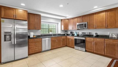 Sunny Summer Magic - Stay in TownHome by Disney - Photo 4