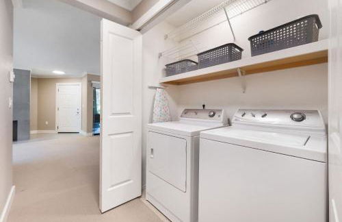 115 Modern and Serene Min to Downtown - Foto 32