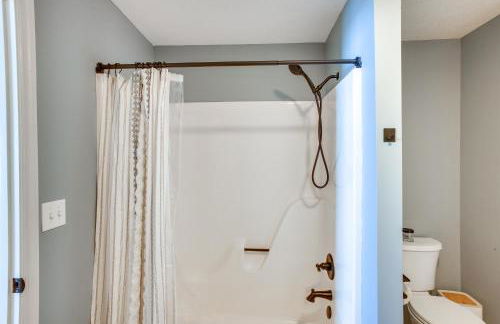 Private Deck and Game Room Portland Group Getaway - Foto 23