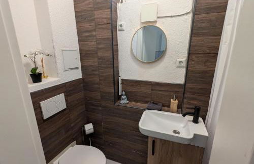 Nord-Apartment 5 I 1 Zimmer mit Fußbodenheizung & WLAN im Erdgeschoss - Photo 8