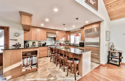 Mountain house w/ stunning views & gourmet kitchen - Foto 20