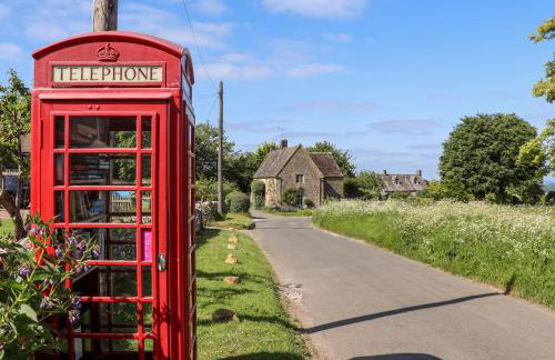 Woodbine Cottage - Photo 36
