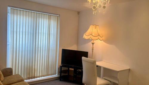 2 Bed Wolverhampton Apartment-Sleeps 5 - Foto 3