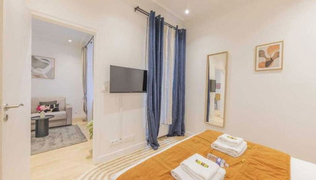 Apartment With 1 Room in Batignolles - Foto 3, Habitación