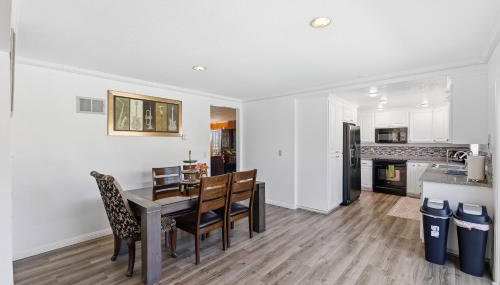 Colorful and Cozy Haven with Heated Pool - Foto 2