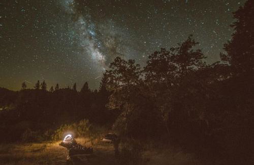 Cabin Camping Rental with Private Pond in Mendocino County, California - Foto 2