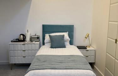 12 Plants Yard -Modern Retreat - Photo 1