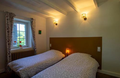 Maison avec Piscine Privée et Wifi en Dordogne - FR-1-616-501 - Foto 12