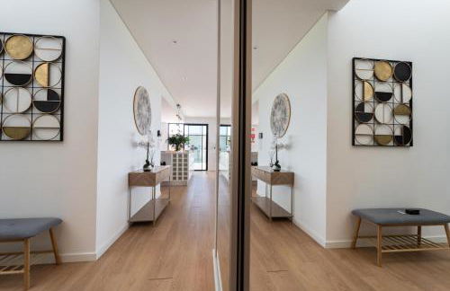 Auréa House - 4BR Azores Villa with Ocean View, BBQ & AC - Photo 8