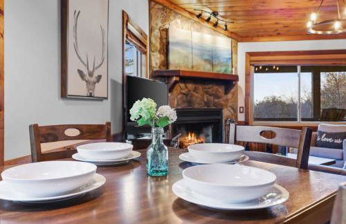 Mountain Views Hot Tub FirePit Close to town - Foto 14