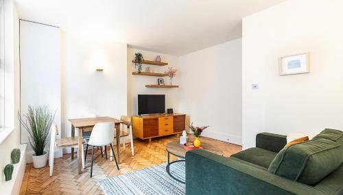Modern London Bridge Retreat - Photo 2