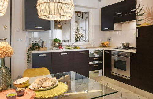 Elegante bilocale con vista mare e parcheggio - Foto 4