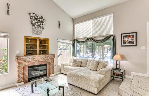 Pool Access Beautiful Modern Home in Las Vegas! - Photo 5