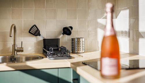 "Aux Grandes Ecoles" Studio Premium cœur de Poitiers - Foto 2, stove
