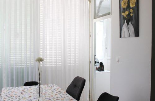 Beautiful vacation apartment Ivana in Novalja - Photo 2