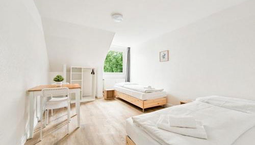 Tolstov Apartments - Monteurwohnungen - 3 Schlafzimmer - Küche - Balkon - Waschmaschine - 25 Min zur Messe DUS - Foto 5, wardrobe