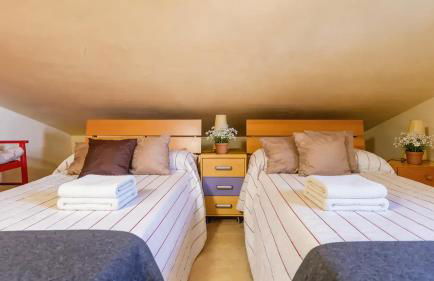 Villa Sitges Ilusión 15 minutes by car from Sitges Sleeps 16 people XXL swimming pool - Foto 16