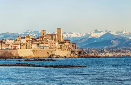 VILLA DES PERGOLAS -6 Bdrs - 5 bathrs -Parking -Jardin -JACUZZI -TRAMstation , 10 min beach - Foto 36