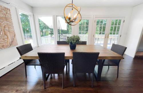 Contemporary 3BR Retreat in East Hampton - Foto 19