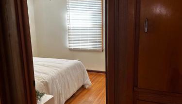 Mid-Century Modern 4BR WIF SmrtTV Coffee Patio - Foto 4