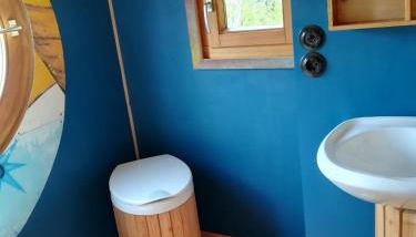 Benno der Wagen - kreativ gestaltetes Tiny House AM WALDRAND Nahezu Alleinlage Rennsteig Grünes Band NATUR PUR Hund willkommen - Foto 4