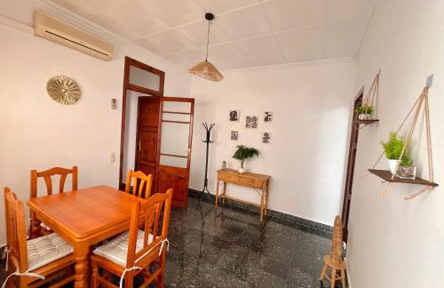 Casa caloret -Playa y centro a 2 min - 1ªPlanta - Foto 2