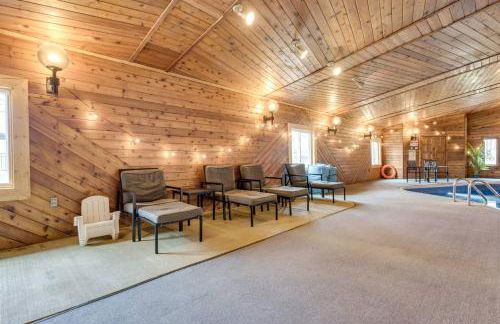 Epic Indoor Pool w/slide & hot tub close to beach - Foto 14