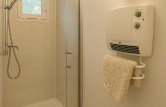 T3 de 35m2 - Bord de mer - plage de la Nartelle- Sainte maxime - piscine partagée -Parking - BBQ - 2 Chambres 2 Salle de bains - Foto 18