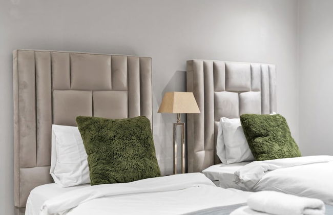 The Knightsbridge Residences - Photo 3