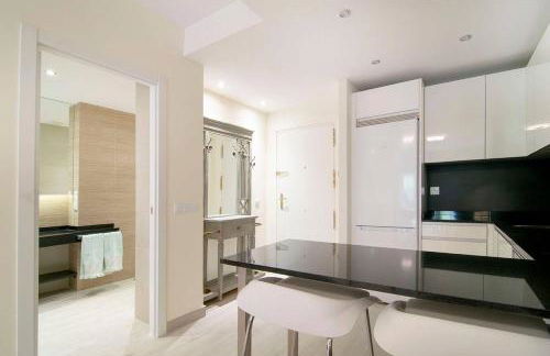 Beautiful Apartment next to Santiago Bernabeu by Batuecas - Photo 15