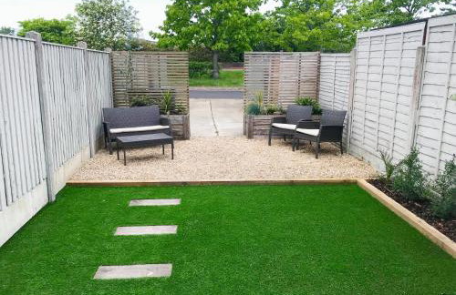 Emerson House, dog friendly with log burner close to waters edge and harbour - Photo 43