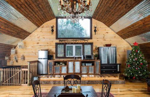 Petting Zoo! Hot Tub, 15 acres, stream & Romance! - Foto 44