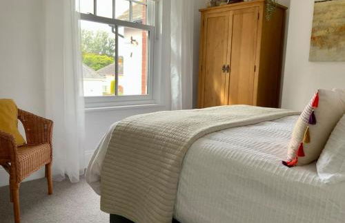 A unique and spacious river front property - Foto 50