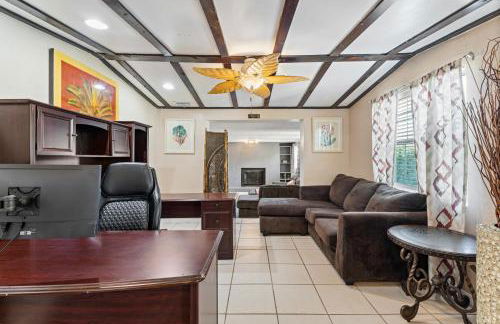 Sunset Oasis with Private Pool! - Foto 33